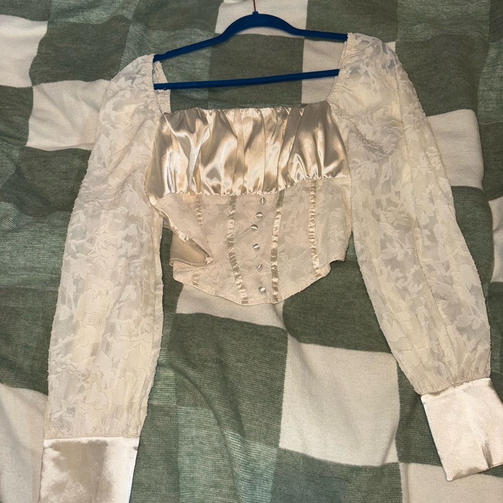 Ivory cropped blouse
